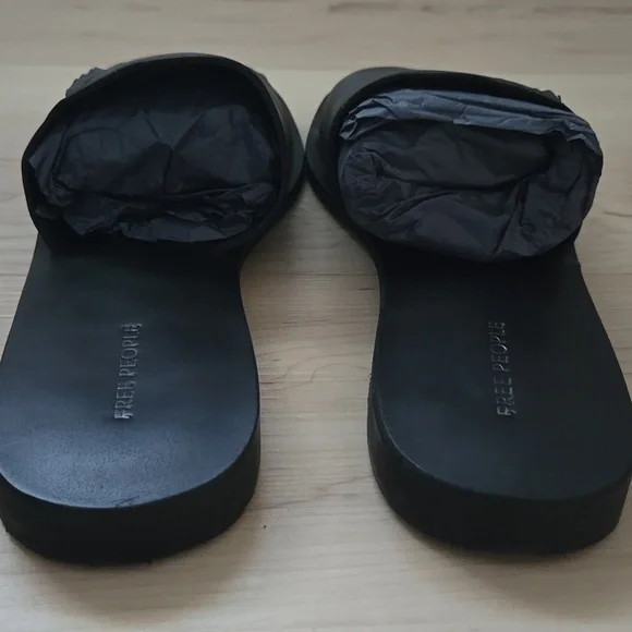 New Free People Verona Slides, Black, Size 38.5 - Picture 2 of 5